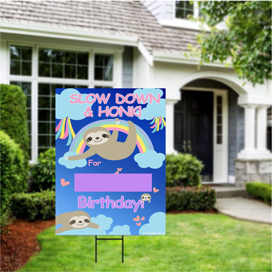 Image sur LAWN YARD SIGN - ANY BIRTHDAY - SLOTH "WRITE A NAME"