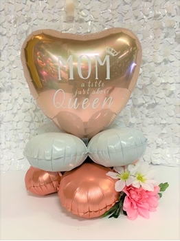 Picture of 2 LEVEL QUAD - MOM a title just above Queen