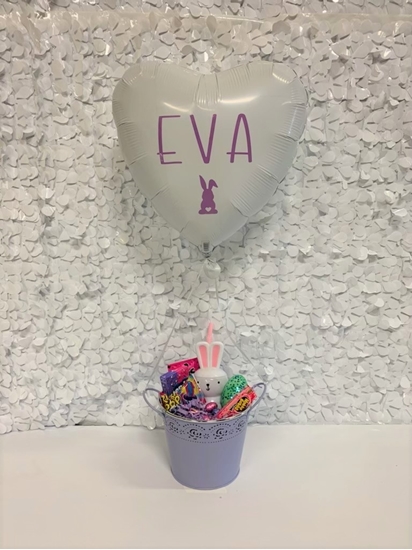 Picture of $25 PERSONALIZED EASTER BALLOON CANDY BASKET