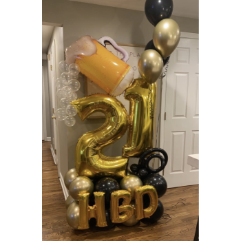 Image de 1 MARQUEE - ANY 3 SUPERSHAPE ARRANGEMENT WITH 4 HELIUM FILLED BALLOON ARRANGEMENT