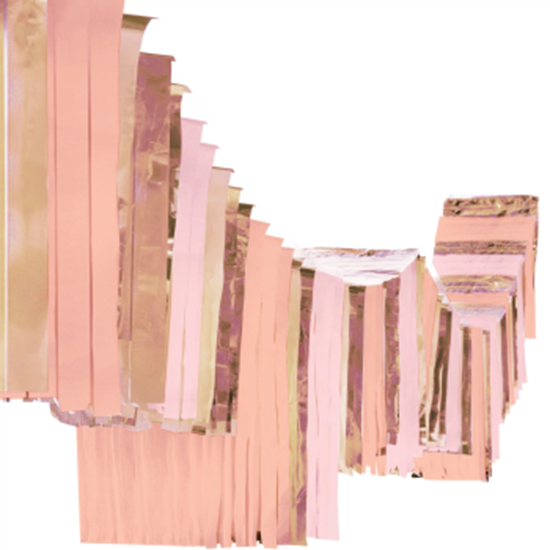 Image sur Rose Gold Tissue And Foil Ceiling Decor 12'