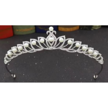 Image de CROWN - STRING OF PEARLS TIARA - SILVER